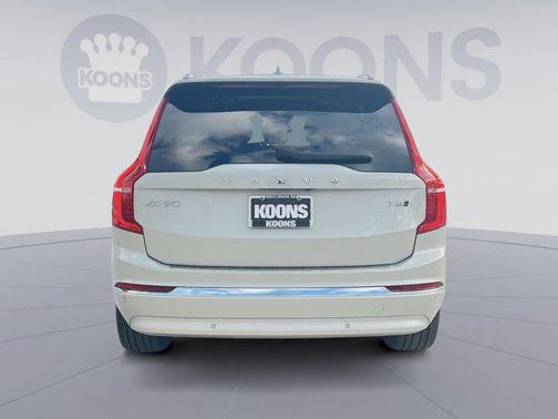 2022 Volvo XC90 T6 Inscription