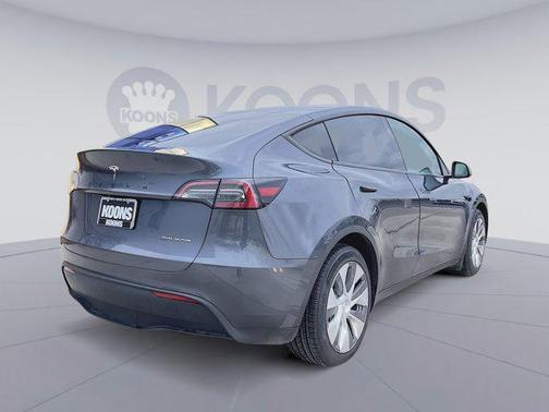 2023 Tesla Model Y Long Range Dual Motor All-Wheel Drive