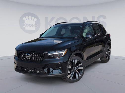2026 Volvo XC40 B5 Ultra
