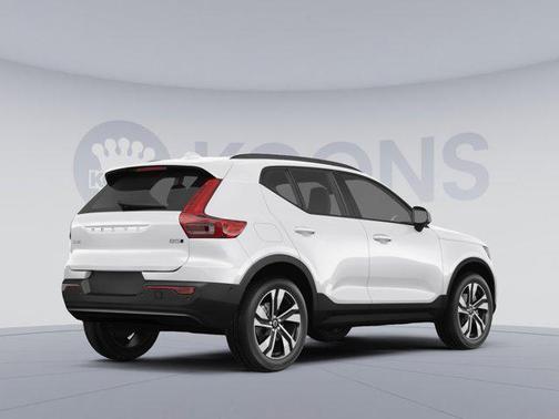 2026 Volvo XC40 Ultra, B5 AWD Gas (mild hybrid), Dark