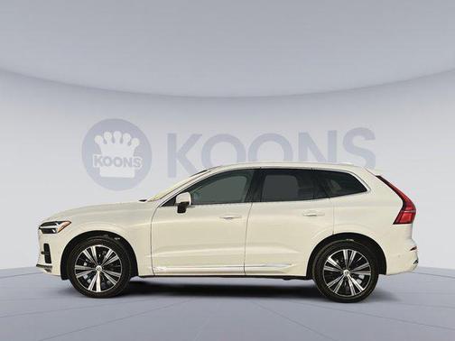 2023 Volvo XC60 B5 Plus Bright Theme