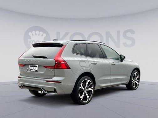 2025 Volvo XC60 Plug-In Hybrid T8 Ultra