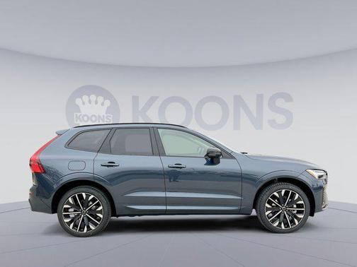 2026 Volvo XC60 B5 Ultra