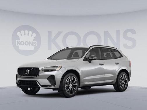 2023 Volvo XC60 B5 Ultimate Dark Theme