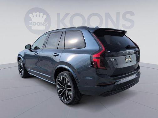 2026 Volvo XC90 Plug-In Hybrid T8 Ultra Dark Theme 6-Seater