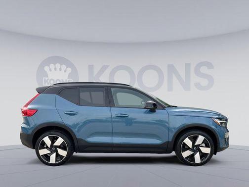 Blue Metallic 2023 Volvo XC40 Recharge Pure Electric Twin Ultimate
