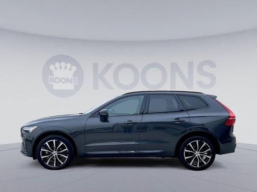 2023 Volvo XC60 B5 Plus Dark Theme