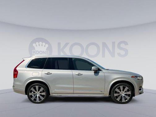 2024 Volvo XC90 Recharge Plug-In Hybrid T8 Plus Bright Theme 7-Seater