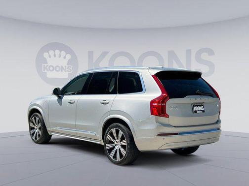 2024 Volvo XC90 Recharge Plug-In Hybrid T8 Plus Bright Theme 7-Seater