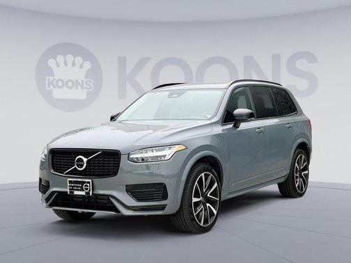 2023 Volvo XC90 Recharge Plug-In Hybrid T8 Ultimate Dark Theme 7-Seater