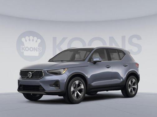 2023 Volvo XC40 B5 Plus Dark Theme
