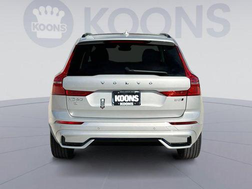 2025 Volvo XC60 B5 Core