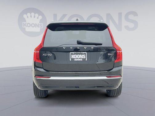 2023 Volvo XC90 B6 Plus 7-Seater