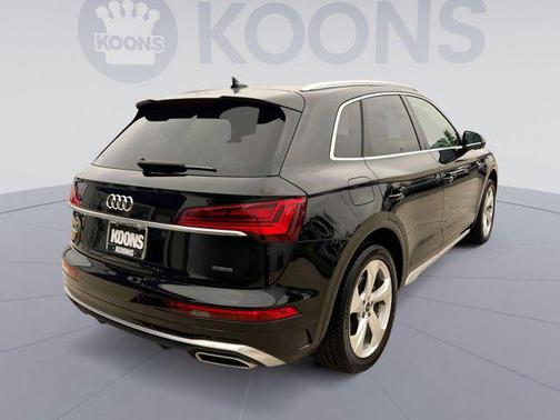 2022 Audi Q5 45 S line Premium Plus