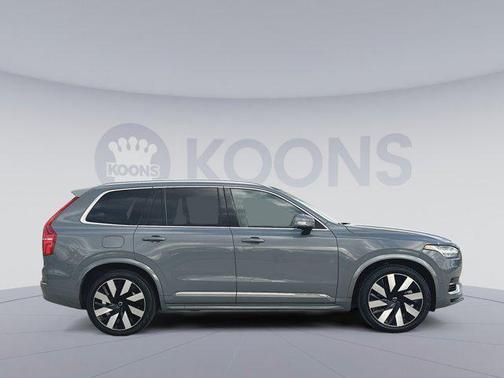 2023 Volvo XC90 Recharge Plug-In Hybrid T8 Ultimate Bright Theme 7-Seater