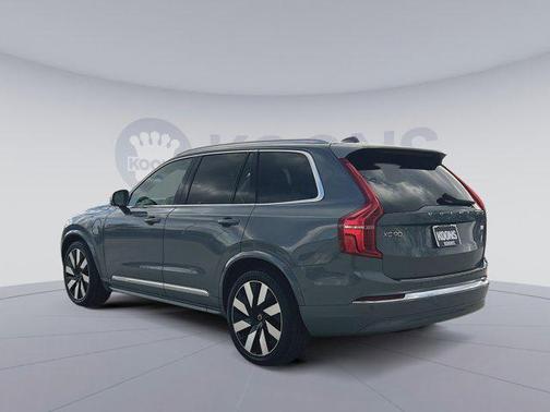 2023 Volvo XC90 Recharge Plug-In Hybrid T8 Ultimate Bright Theme 7-Seater