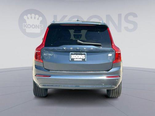 2023 Volvo XC90 Recharge Plug-In Hybrid T8 Plus Bright Theme 7-Seater