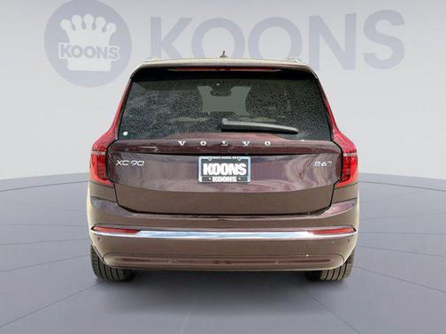 2025 Volvo XC90 B6 Ultra