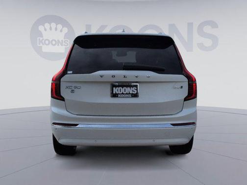 2026 Volvo XC90 B6 Plus 7-Seater