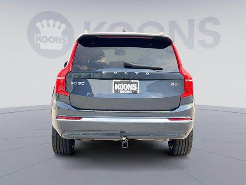 2024 Volvo XC90 B6 Ultimate Bright Theme 7-Seater