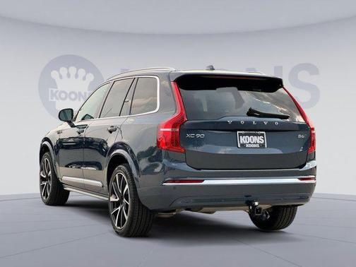 2024 Volvo XC90 B6 Ultimate Bright Theme 7-Seater