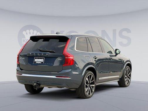 2024 Volvo XC90 B6 Ultimate Bright Theme 7-Seater