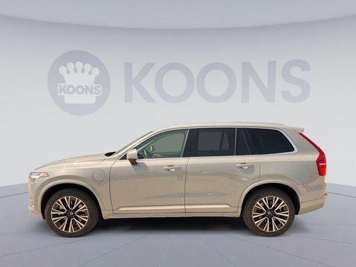 2025 Volvo XC90 Plug-In Hybrid T8 Plus 7-Seater