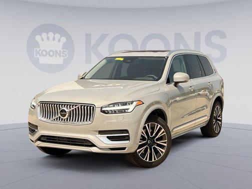 2025 Volvo XC90 Plug-In Hybrid T8 Plus 7-Seater