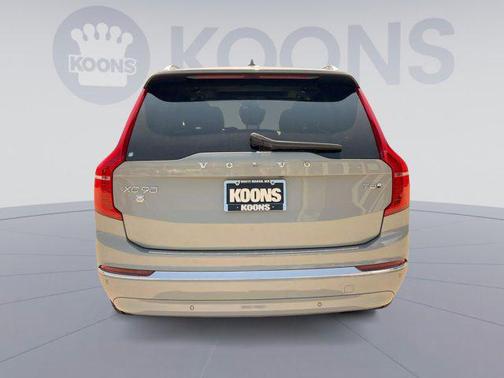 2025 Volvo XC90 Plug-In Hybrid T8 Plus 7-Seater