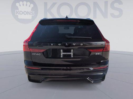 2025 Volvo XC60 B5 Plus