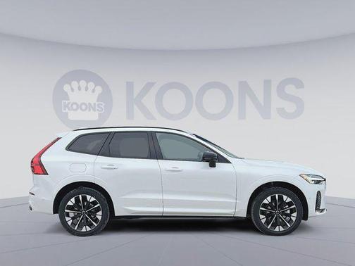 2026 Volvo XC60 B5 Plus