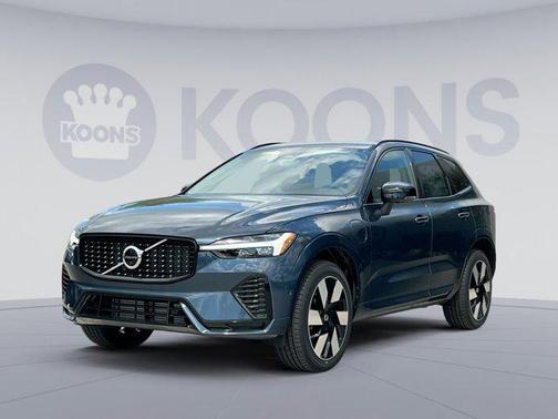 2025 Volvo XC60 Plug-In Hybrid T8 Plus