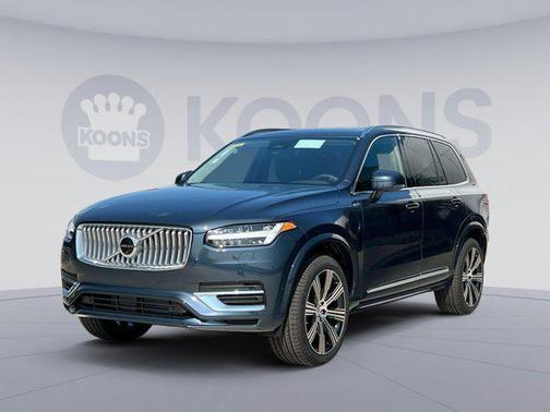 2025 Volvo XC90 Plug-In Hybrid T8 Plus 7-Seater