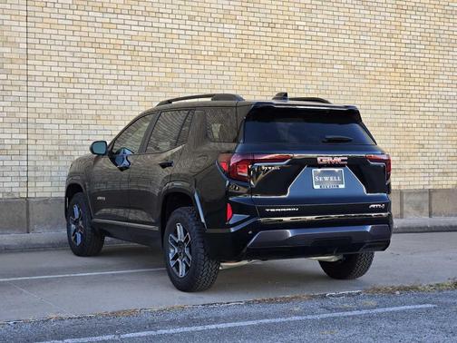 2026 GMC Terrain AWD AT4