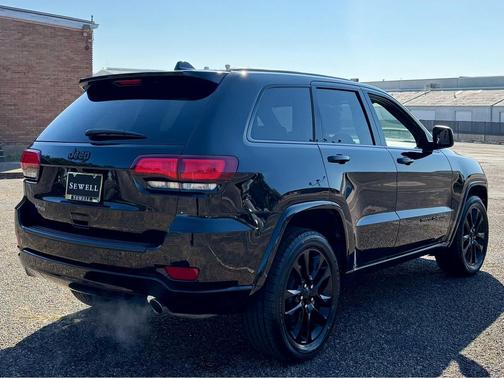 2021 Jeep Grand Cherokee Laredo
