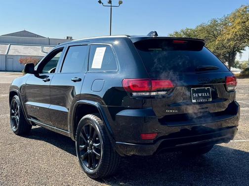 2021 Jeep Grand Cherokee Laredo