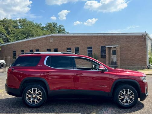2023 GMC Acadia FWD SLT