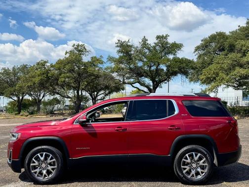 2023 GMC Acadia FWD SLT