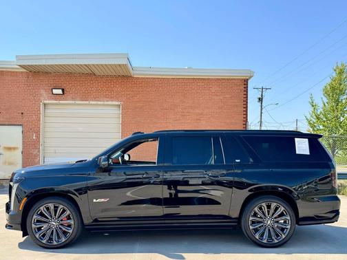 2025 Cadillac Escalade ESV V-Series