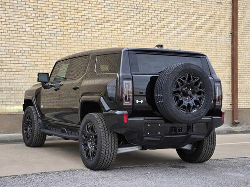 2026 GMC HUMMER EV SUV 2X
