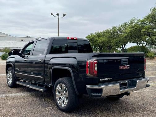 Onyx Black 2018 GMC Sierra 1500 SLT