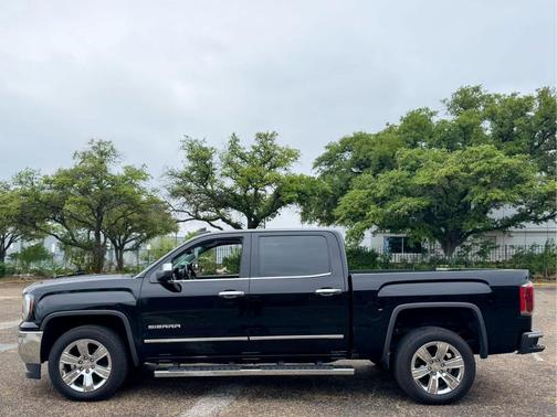 Onyx Black 2018 GMC Sierra 1500 SLT