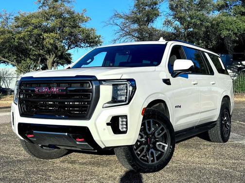 2023 GMC Yukon XL 4WD AT4