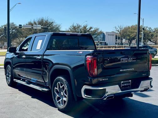 2022 GMC Sierra 1500 SLT