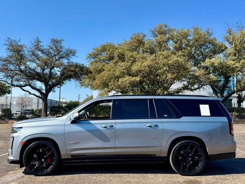 2023 Cadillac Escalade ESV V-Series