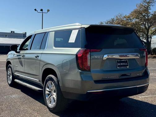 2023 GMC Yukon XL SLT