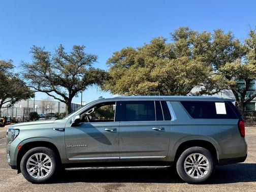 2023 GMC Yukon XL SLT
