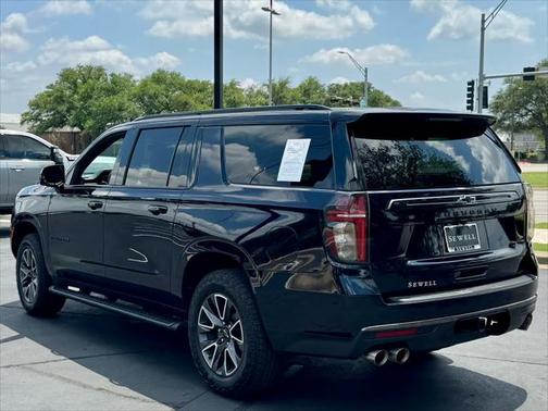 2022 Chevrolet Suburban 4WD Z71