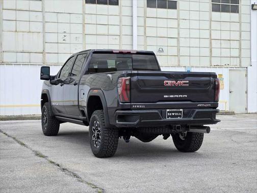 2025 GMC Sierra 2500 AT4