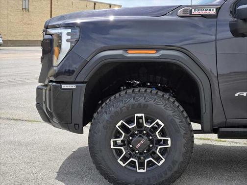 2025 GMC Sierra 2500 AT4